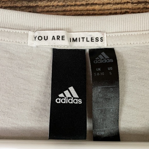 Adidas Floral Essential T-Shirt short sleeves athletic top Size Small - Picture 4 of 7